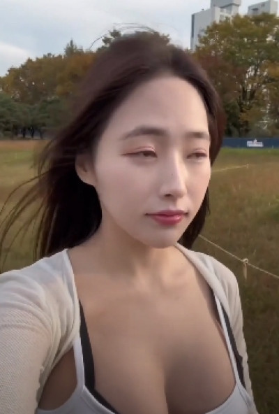 야한 장난을 좋아하는 꼴잘알 처자 두번째