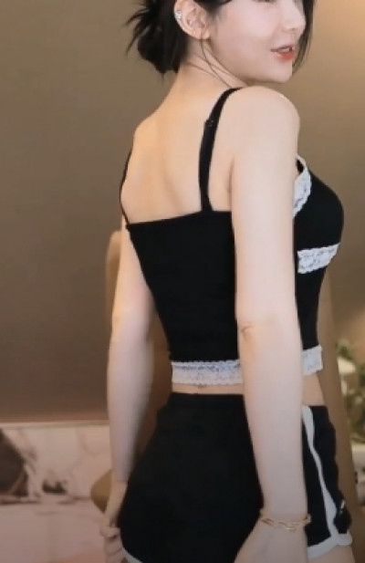 BJㄱ화 돌핀팬츠 엉밑살 흔들기 토실토실하네