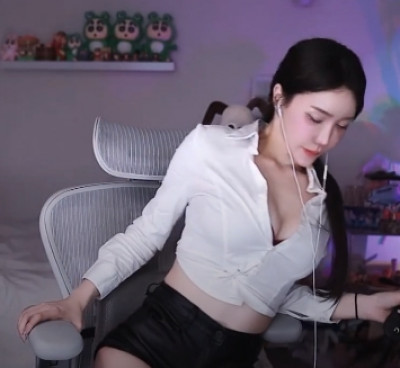 빨간브라 + 빨간스타킹 여비서 겨우디2