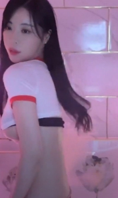빨간 부르마에 알가슴 언더붑 BJㅊ경