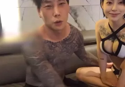 온몸이 문신인 남자와 여자